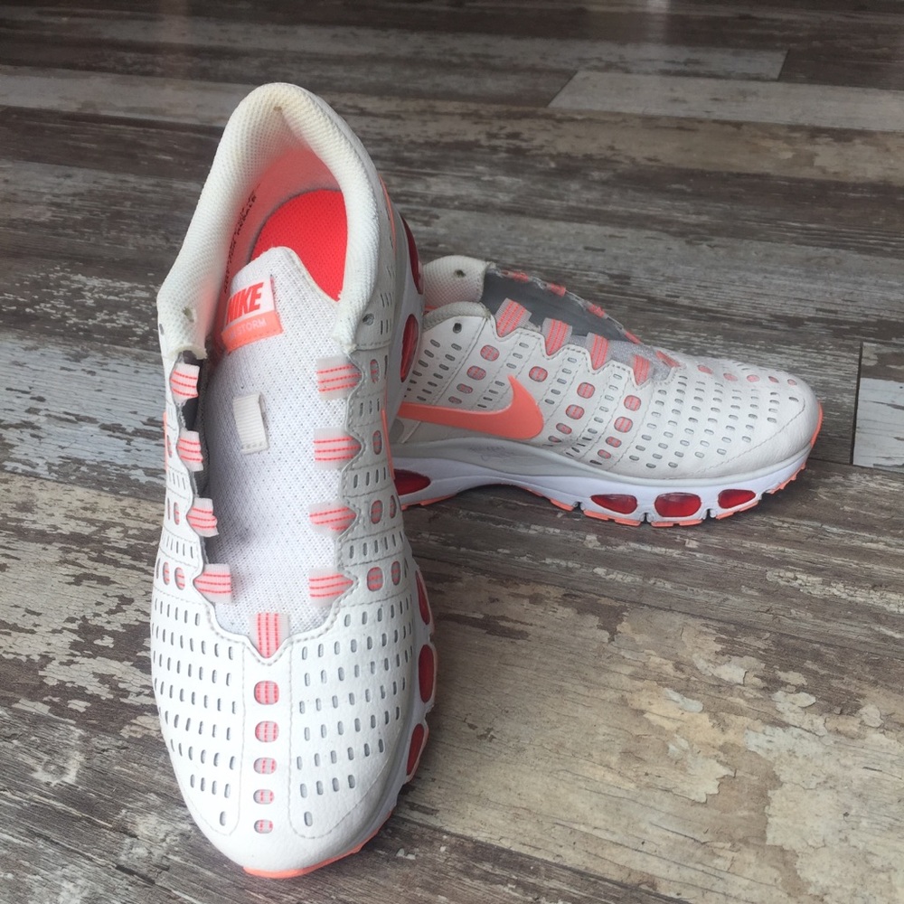 Nike Air Max Storm sample shoe